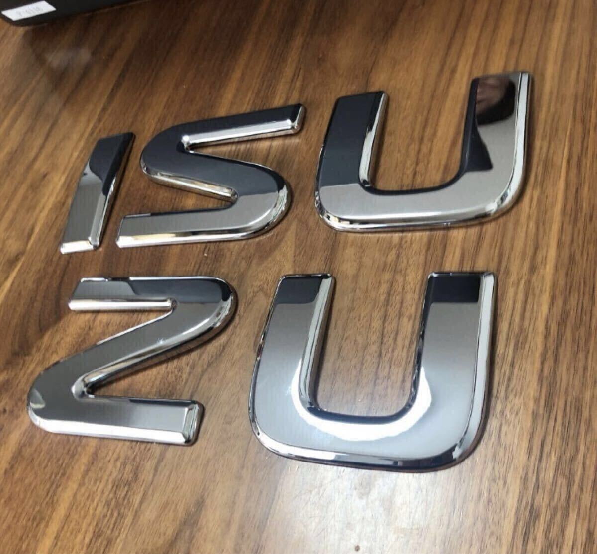 未使用 未開封 いすゞ メッキ エンブレム 5文字 セット ロゴ ギガ フォワード 大型 中型 用 エルフ にも ジャンク トラック いすず拍卖