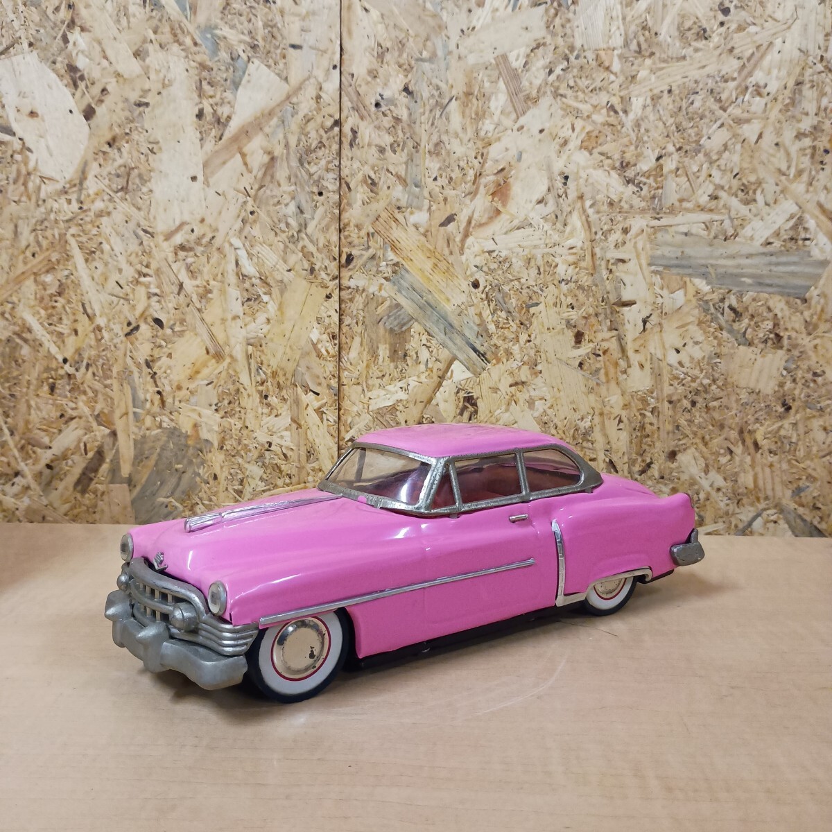(A-57)(現状品)'50 キャデラック MF330 ピンク ミニカー LUXE CAR拍卖