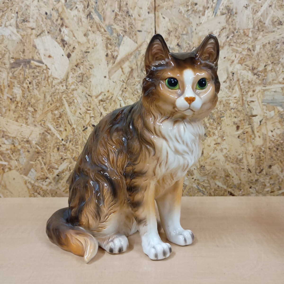 (A-83) 加藤工芸 ネコ 置物 Hand Painted拍卖