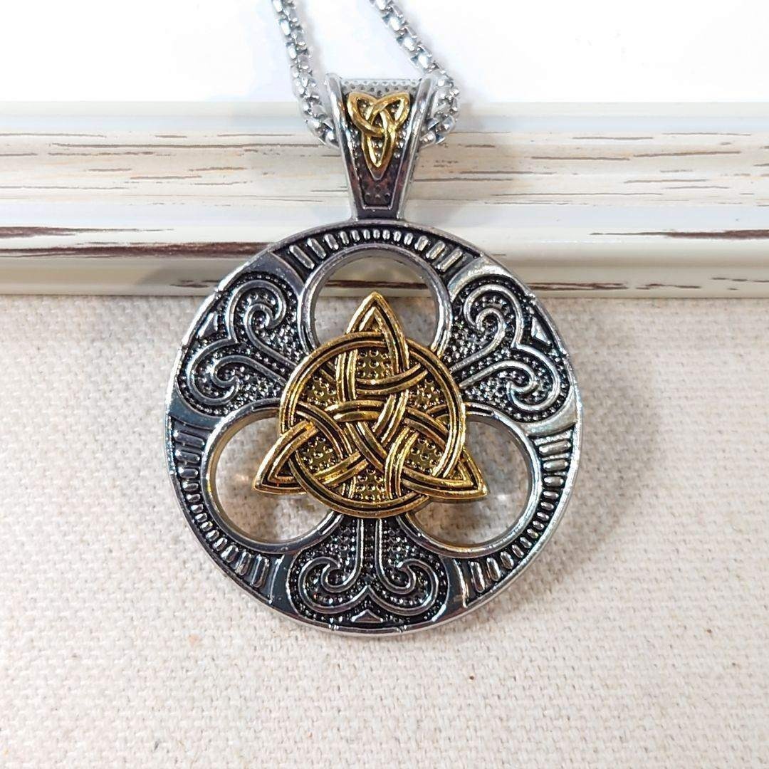 お守り 北欧神話 ケルティックノットをモチーフにした、タリスマン、ネックレス拍卖