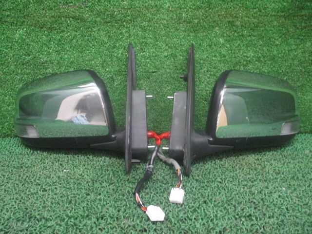 VW6E26 いすゞ コモ ドアミラー 左右セット 252438拍卖