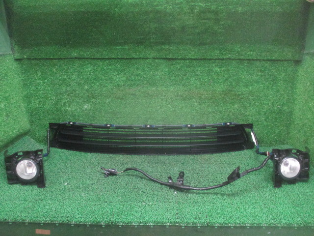 AZK10 トヨタ SAI 平成24年 フロントバンパー内 インナーグリル フォグランプセット 253427拍卖