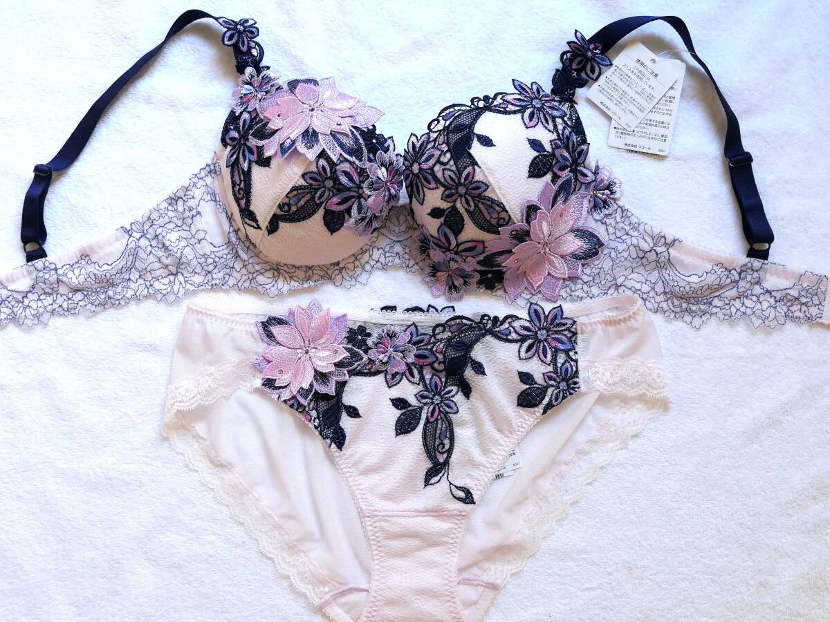 ワコール♪サルート 【風と共に去りぬ】 24G PU D80&ショーツLL♪ P-up <プレステージ>拍卖