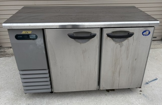 福岡発 サンヨー 台下冷蔵庫 W1200 D600 H800 動作OK品 業務用2ドア コールドテーブル 引き取り:田川郡香春町拍卖
