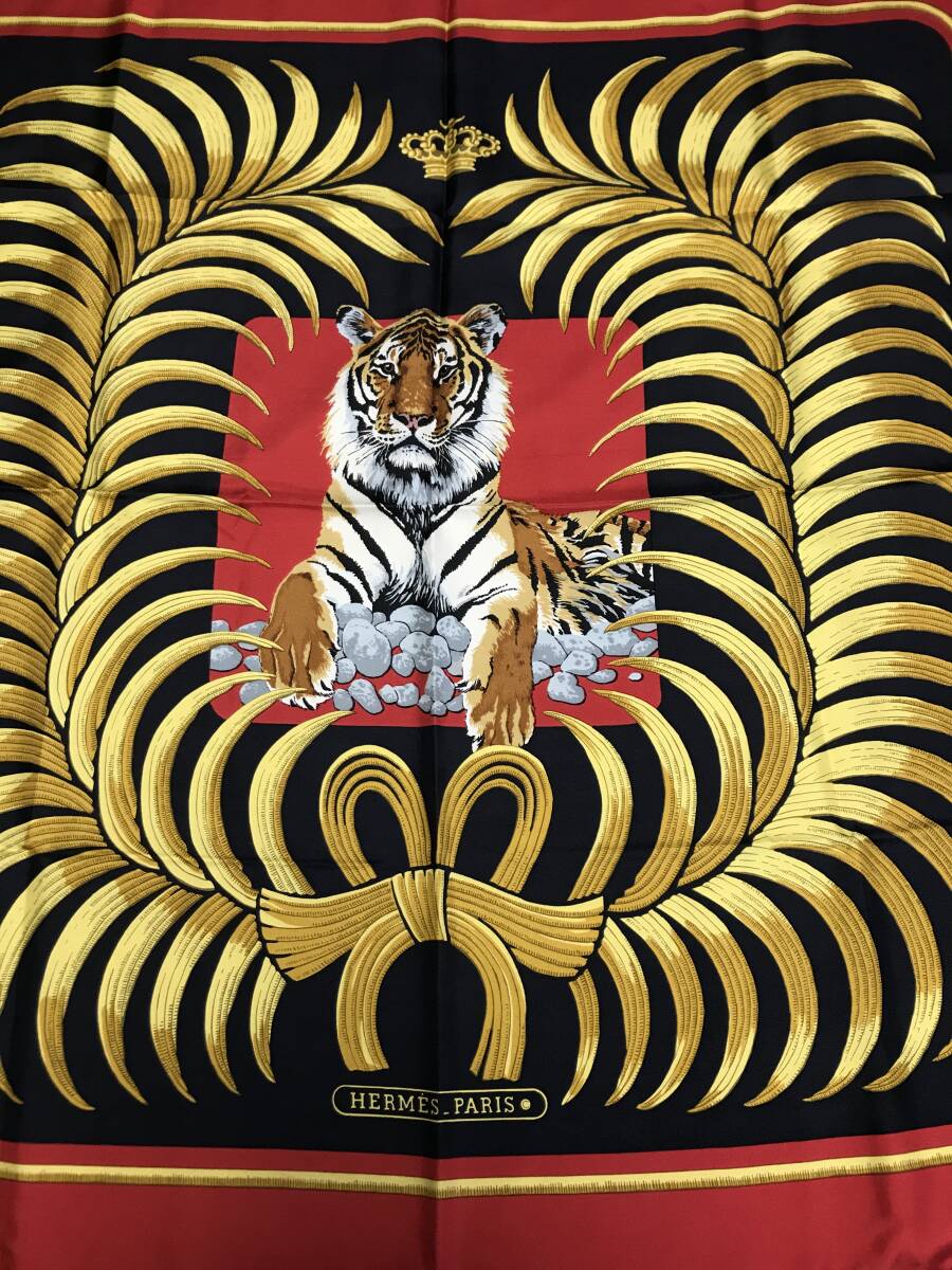 エルメス HERMES カレ90 スカーフ シルク  虎 タイガー 黒 赤  タグなし拍卖