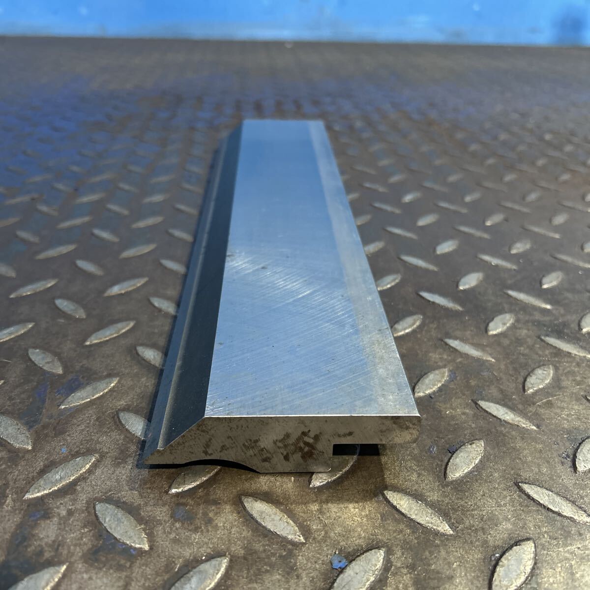 T2309 AMADA アマダ ベンダー プレスブレーキ 金型 バーリング逃げ 415mm 01690 90度 R0.2拍卖