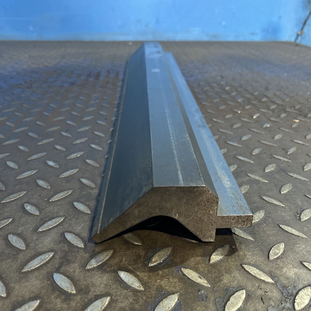 T2380 AMADA アマダ ベンダー プレスブレーキ 金型 グースネック 835mm 46-0.2拍卖