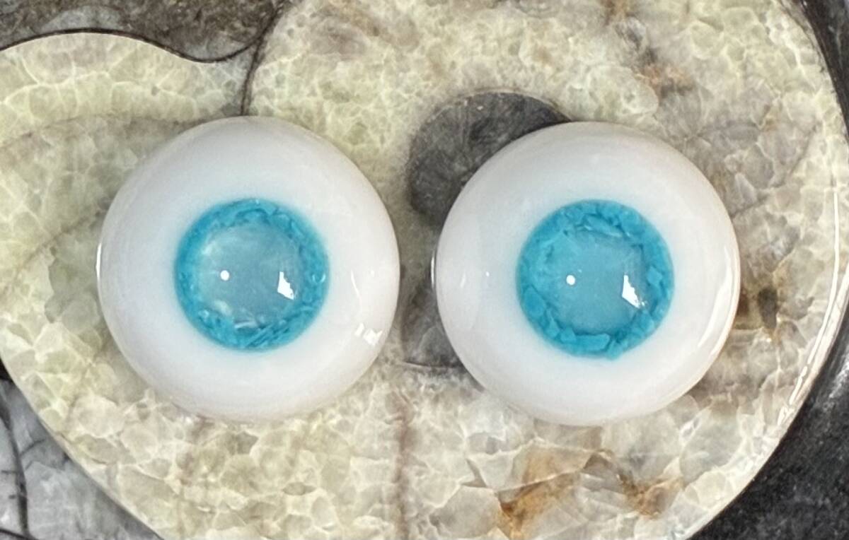 ターコイズ ムーンストーン 鉱物使用レジンアイ拍卖