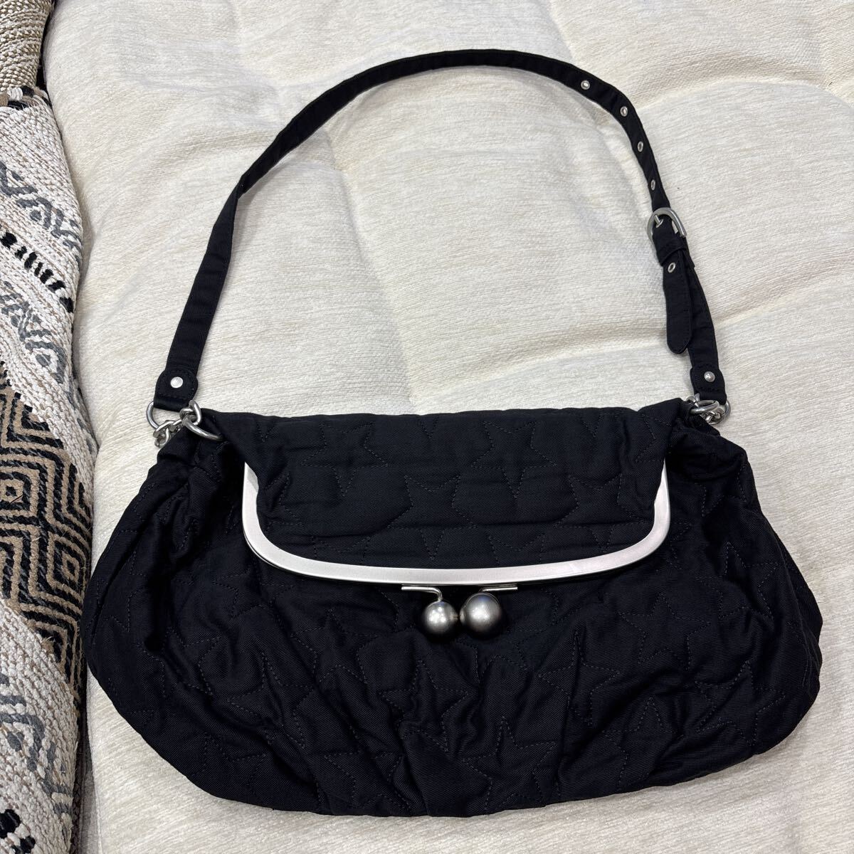 でっかい!がま口 ショルダーバッグ  ブラック 黒 ハンドバッグアースミュージック&エコロジー拍卖