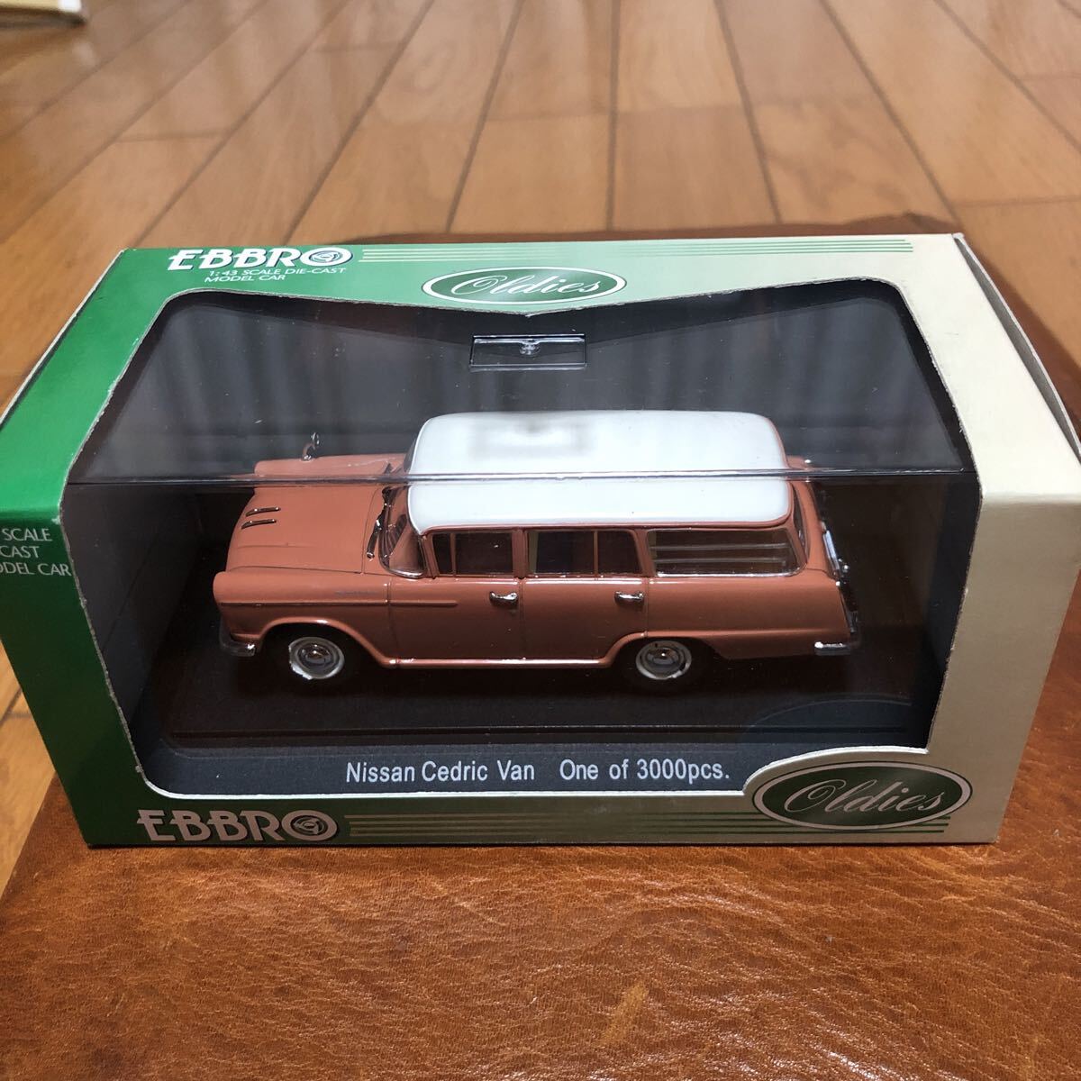 EBBRO NISSAN CEDRIC VAN RED 1/43拍卖