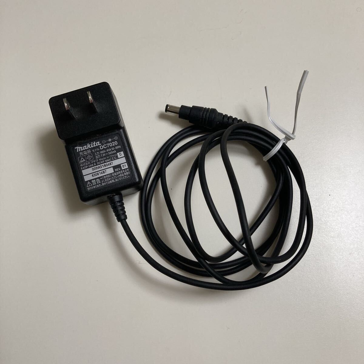 makita マキタ ACアダプター DC7020拍卖