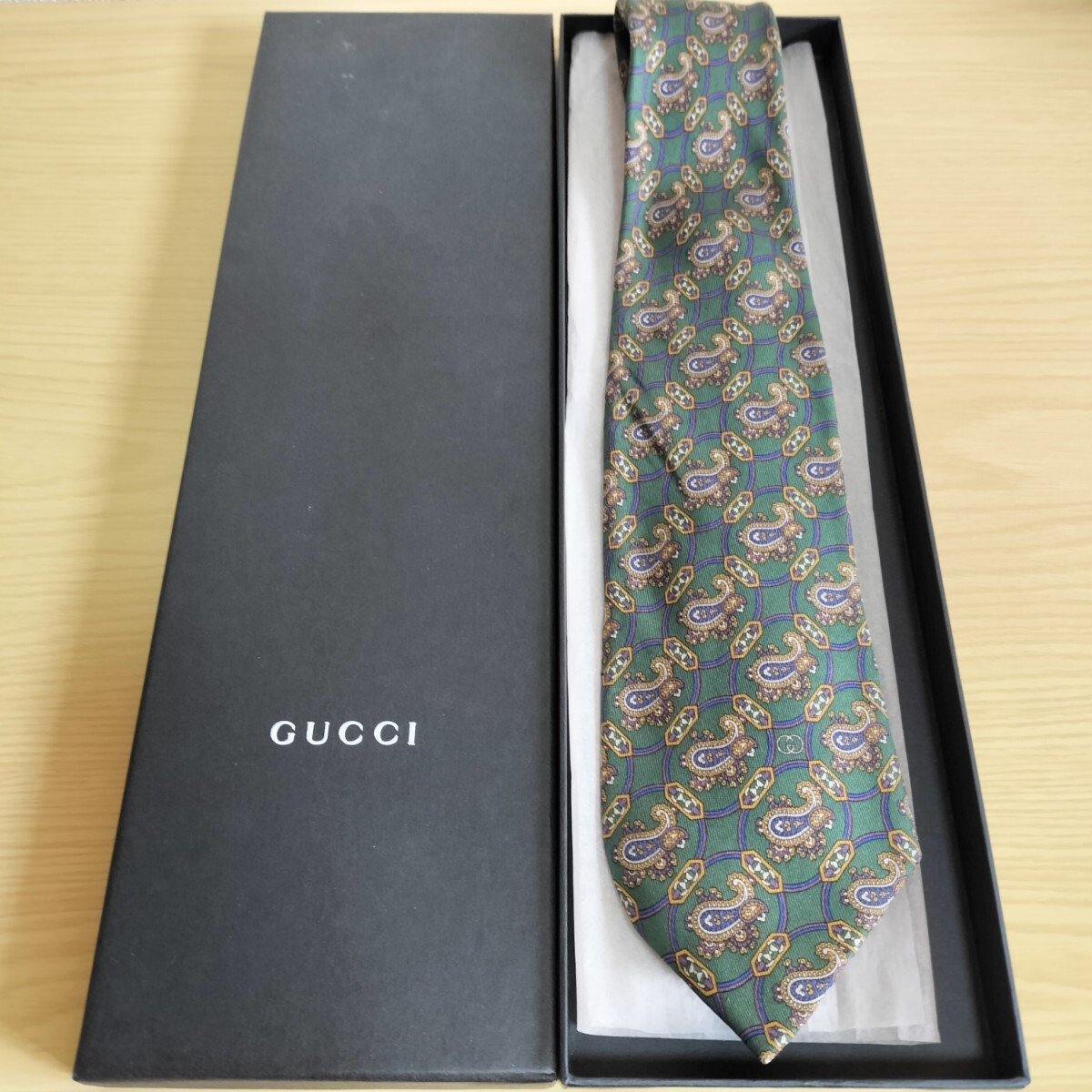 グッチ(GUCCI)緑紫涙丸模様ネクタイ拍卖