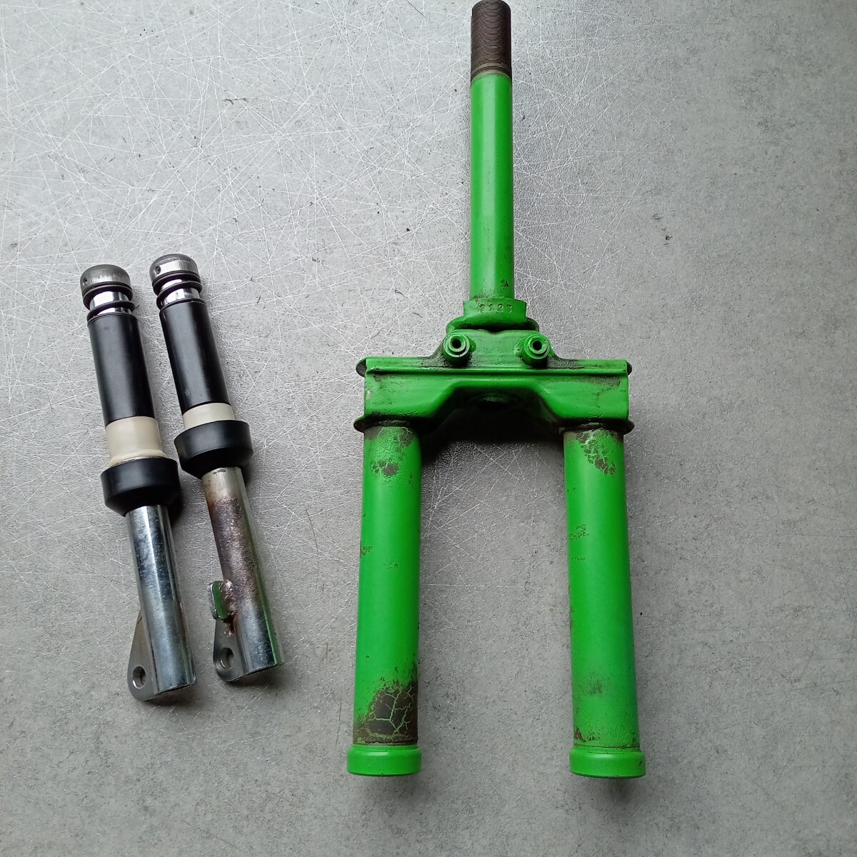 パルフレイ/NC50★純正フロントフォーク ・汚れ錆有・塗装痛み有 拍卖