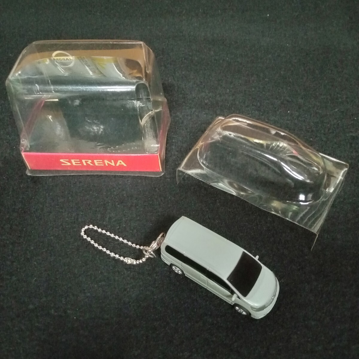 日産・セレナ/C25★ミニカーキーホルダー★新品・未使用品 電池上がり 拍卖