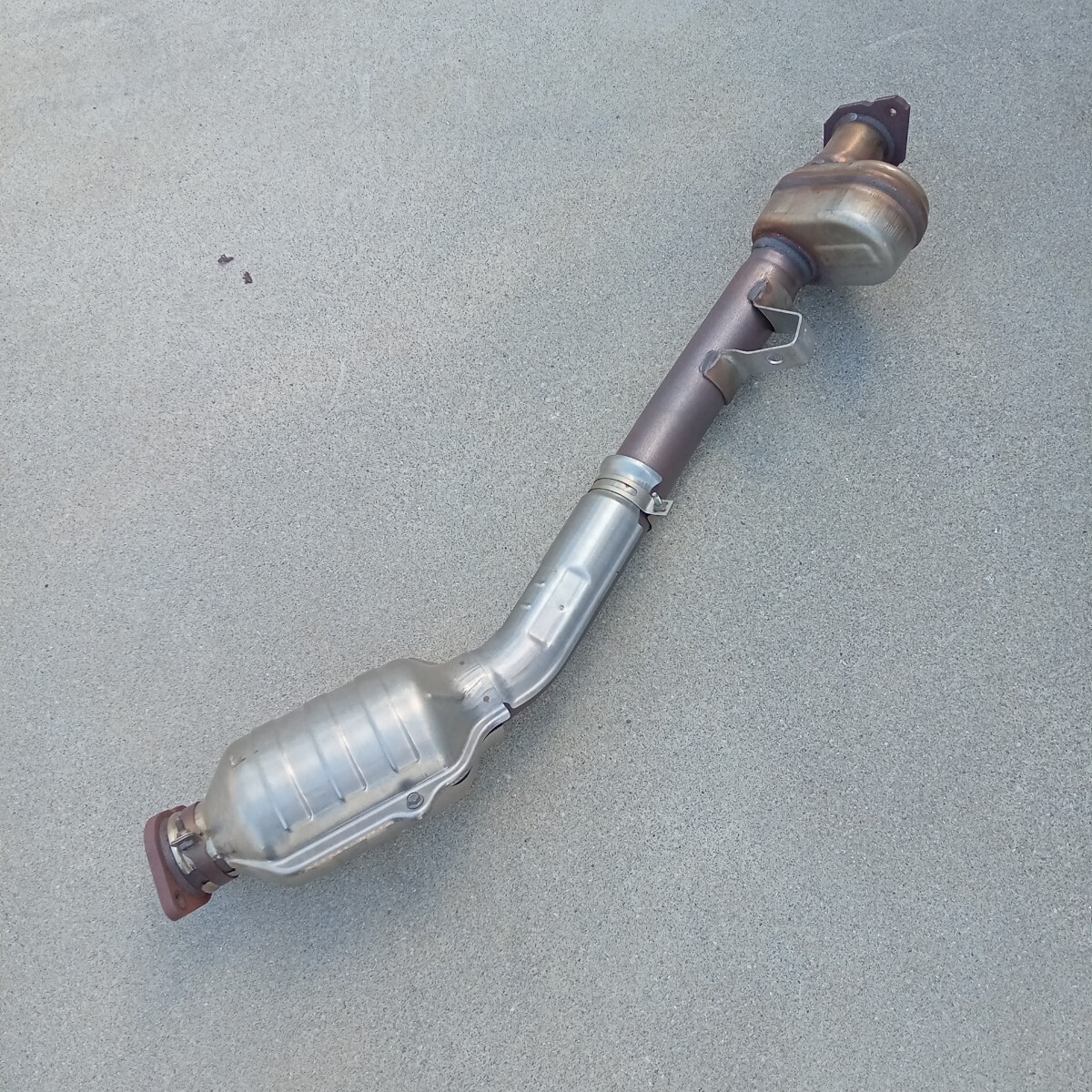 GR86/ZN8・FA24★純正中間パイプ一体型触媒・第二触媒・低走行・新車外  ZD8 BRZ装着可 拍卖