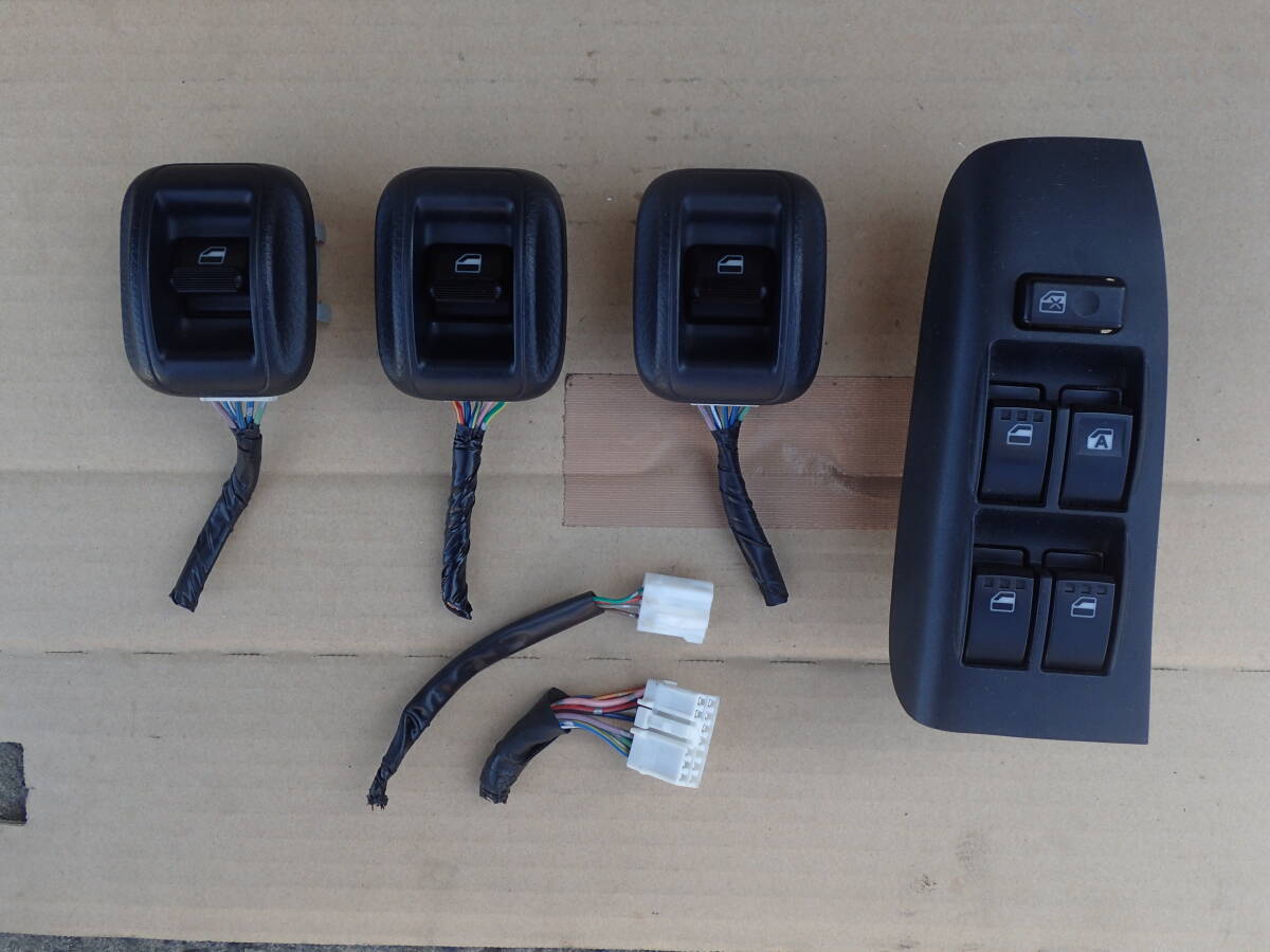 中古品】★タントカスタム★L350S★後期★パワーウインドスイッチ★1台分★2WD★AT★NA★動作OK★⑨拍卖