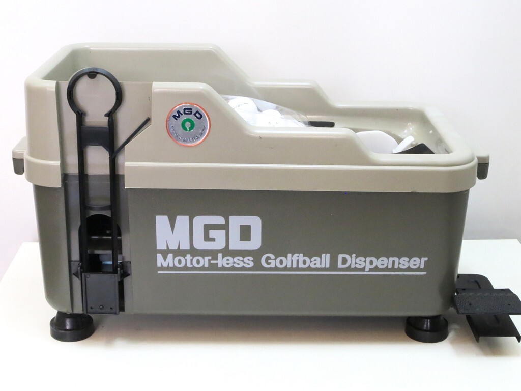 【MGD】電気のいらないゴルフボールディスペンサー モーターレス <おまけ>ボール付き グリーン/ベージュ拍卖