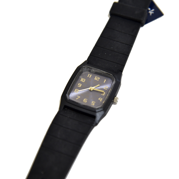 新品 腕時計 レディース 未使用 Field Work ファッションウォッチ カジュアル アナログ スクエア ブラック ラバーベルト 四角 黒拍卖