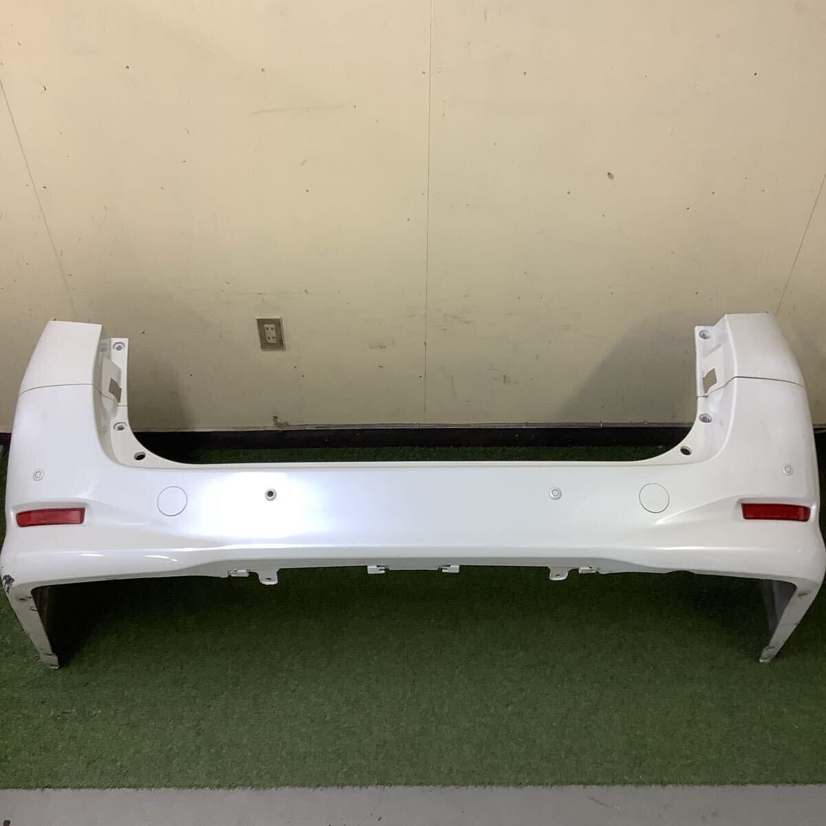 ANH20W ANH25W GGH20W GGH25W アルファード ヴェルファイア 純正 リアバンパー 52159-58070 パールホワイト系 管番3637拍卖