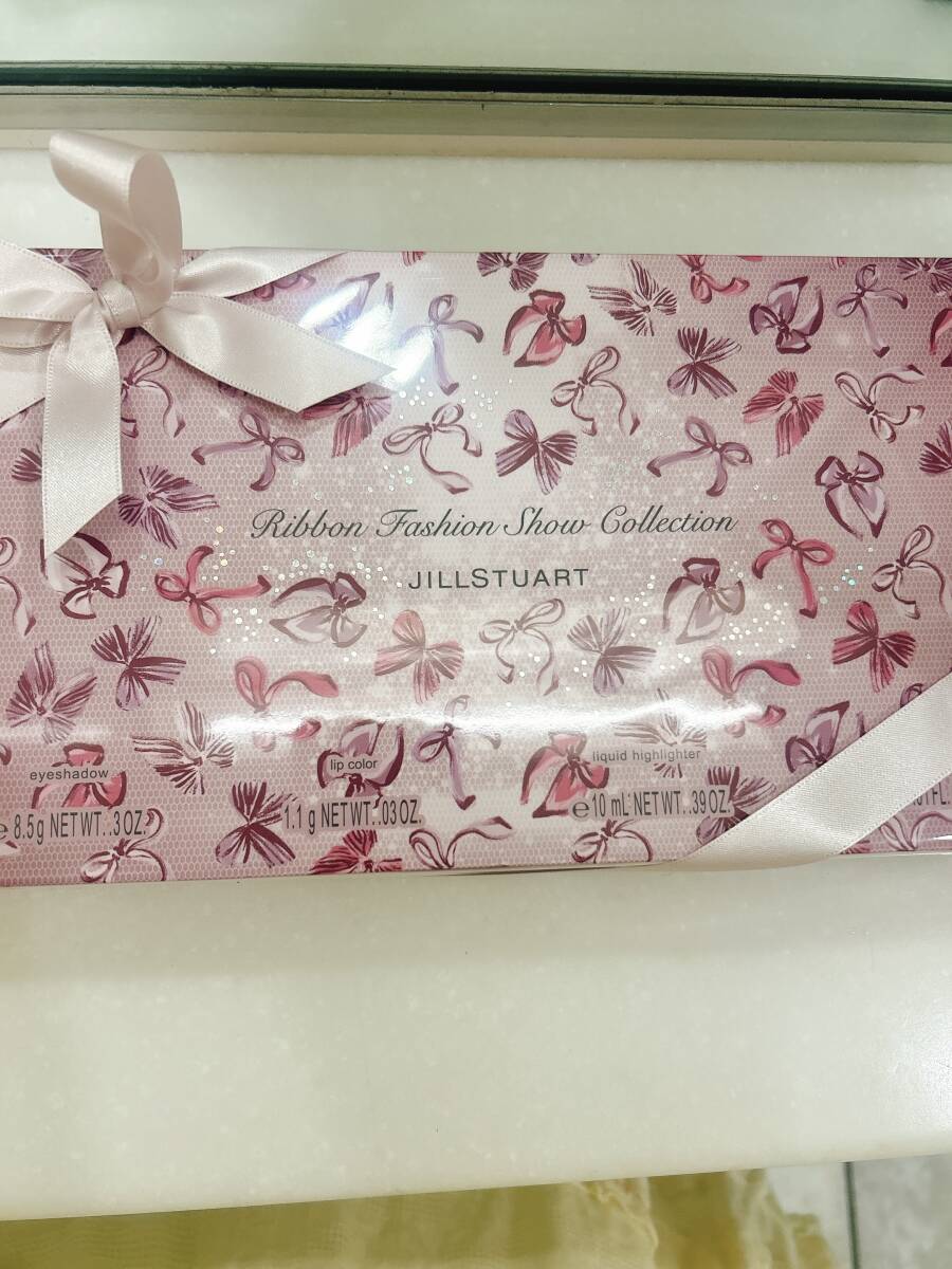 JILLSTUARTジルスチュアートクリスマスコフレリボンファッションショーコレクション拍卖