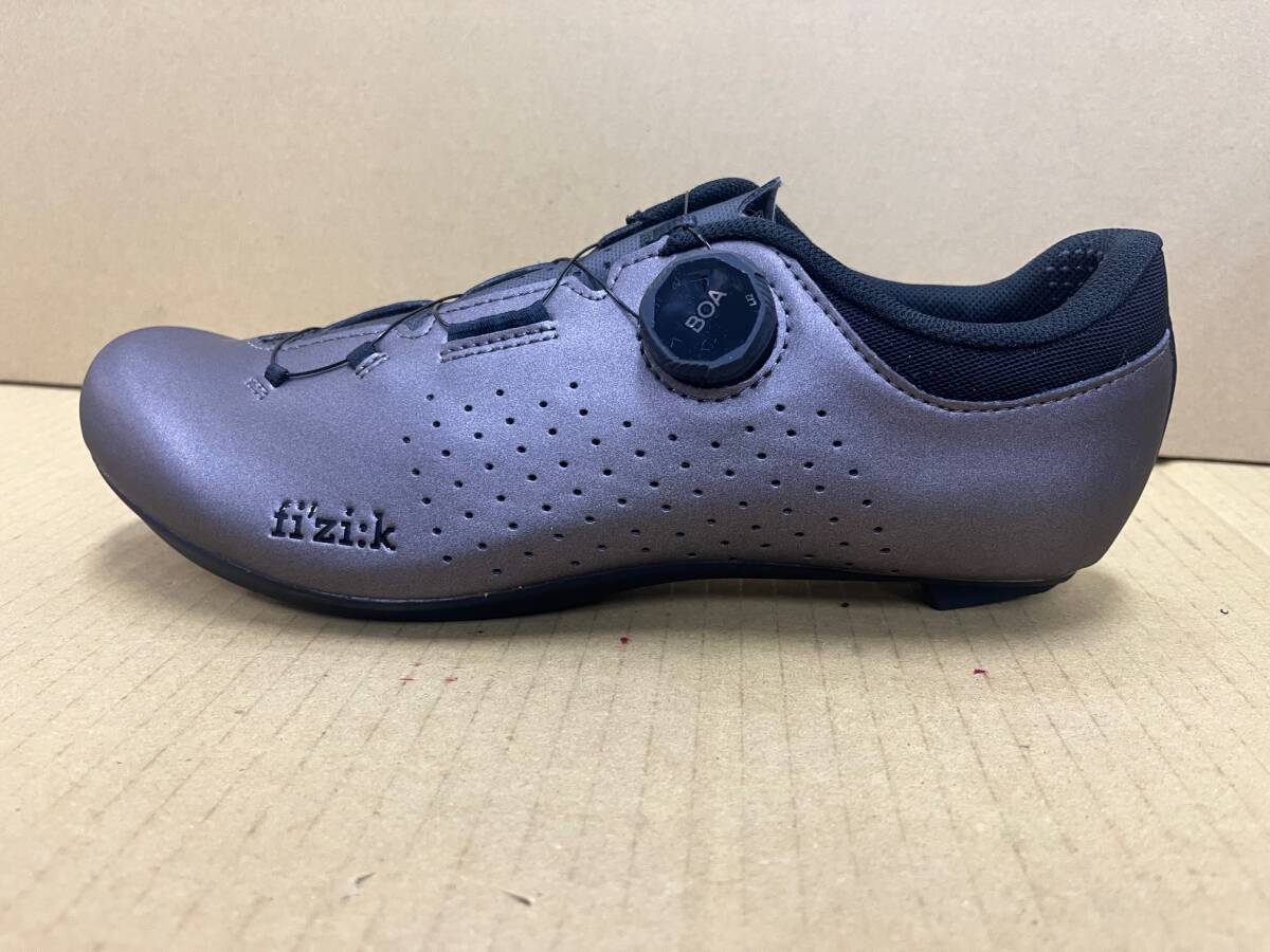 FI| FIZIK ROADシューズ VENTO OMNA(オムナ) METALLIC 41.5 EU (26.7cm)拍卖