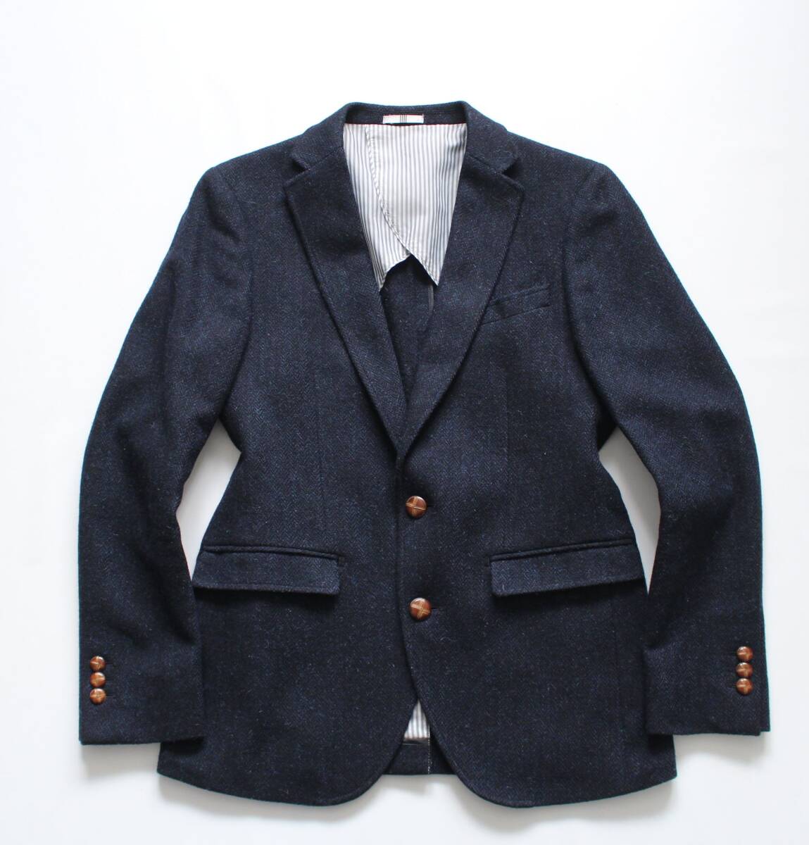 【 SUIT SELECT スーツセレクト 】ヘリンボーン ウールツイード 2B ジャケット ネイビー Y4 JSK1301 胡桃ボタン 紺 ビジカジ テーラード拍卖