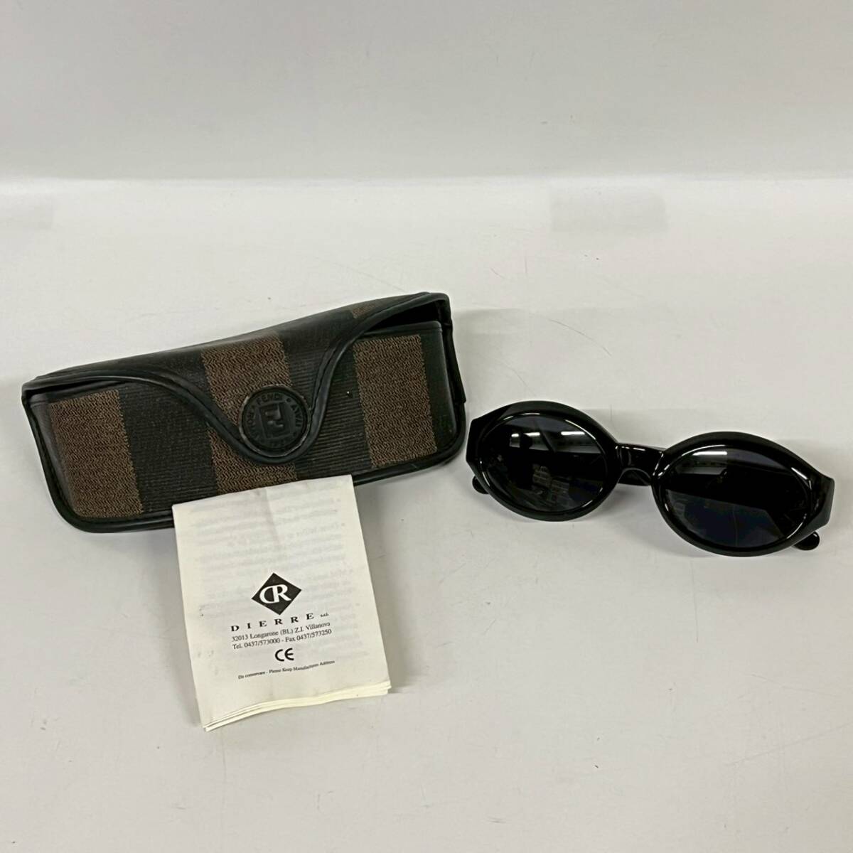1円~【保管品】フェンディ FENDI SL7554 サングラス メガネ 眼鏡 アイウェア ブラック 装身具 ケース付き K183770拍卖