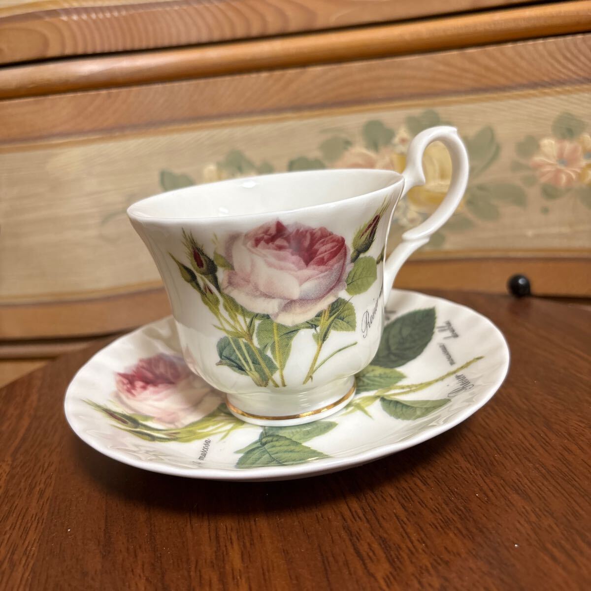 カップ&ソーサー ローズ 薔薇 ルドゥーテ ロイ カーカム ROY KIRKHAM社 イギリス製 英国 バラ拍卖
