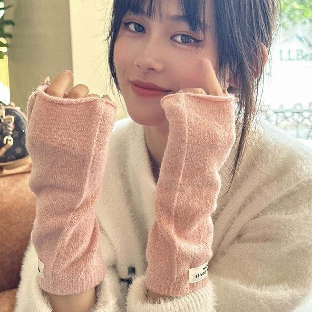 ピンク アームウォーマー 指なし 手袋 ニット素材 防寒拍卖