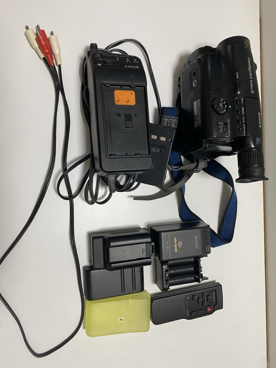 SONY ソニー CCD-TR250 ハンディカム Video8 動作確認済拍卖