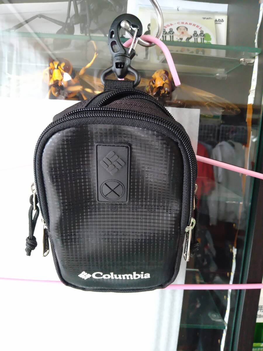 BP98 Columbia スチュアート コーンポーチ 黒中古良品!拍卖
