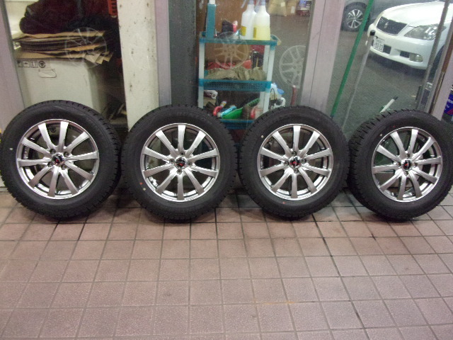 ♪S3274 バリ山!ダンロップ ウィンターマックス 195/65R16 アルミホイールセット ライズ・ロッキー♪拍卖