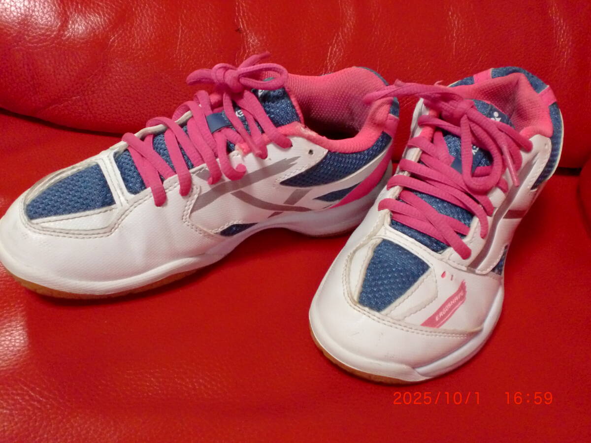 YONEX バドミントン シューズ22.0cmパワークッション kids拍卖