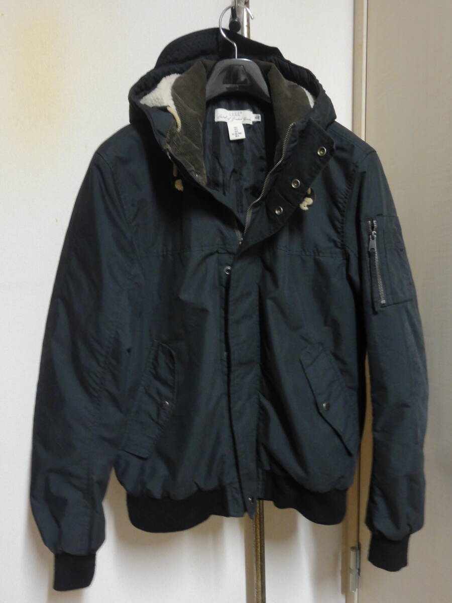 格安大きい(胸囲126cm位)・H&M(エイチアンドエム)・濃色系地・フード付き中綿入りブルゾン・アウトドアブルゾン・マウンテンパーカー系? L拍卖