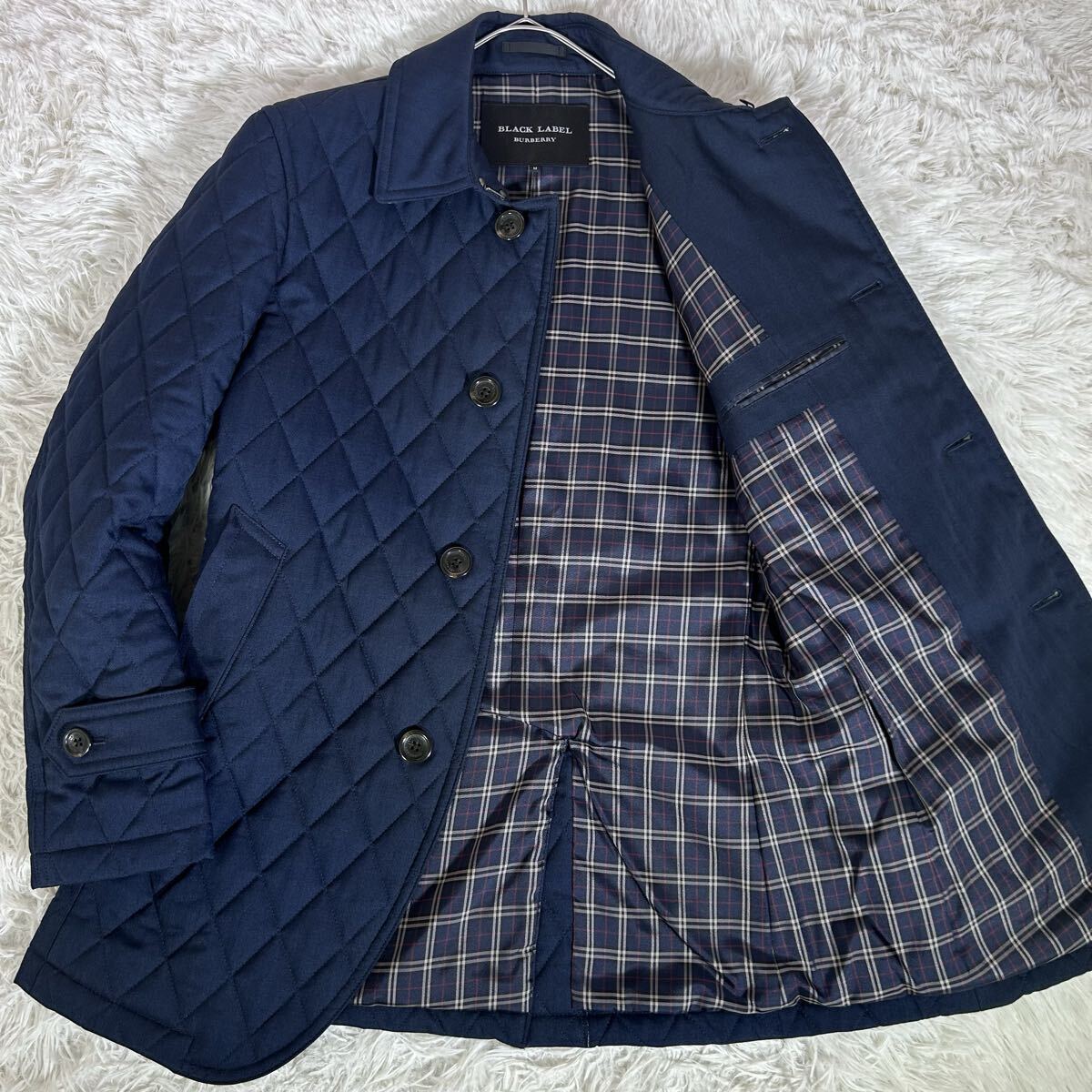 【美品】BURBERRY BLACK LABEL バーバリーブラックレーベル キルティングジャケット 中綿入り Mサイズ ネイビー/チェック柄 ハーフコート 拍卖
