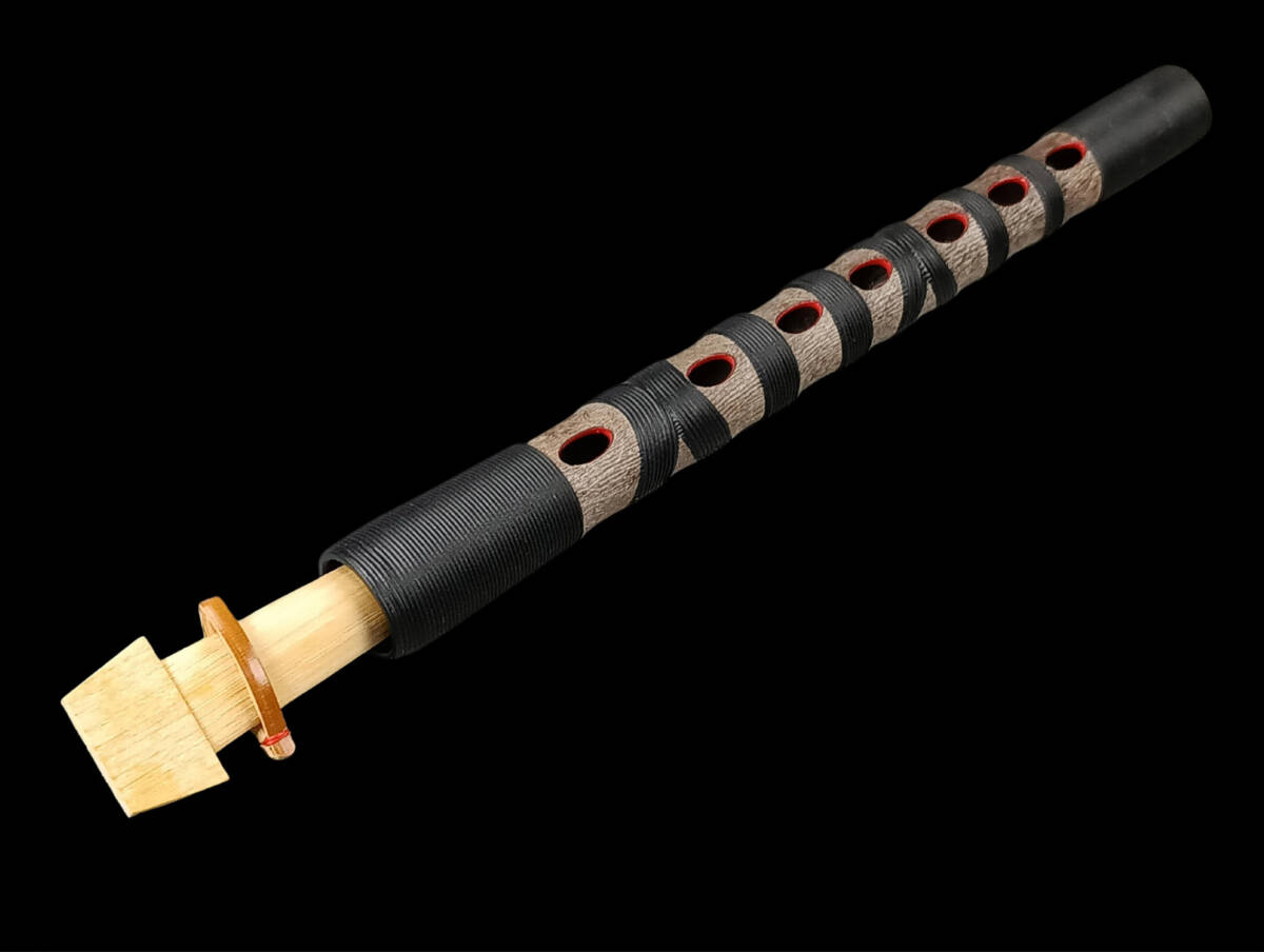 【偲】雅楽器 篳篥(ひちりき)盧舌付き 伝統芸能 和楽器 木製箱有り 初心者でも鳴らしやすい r-946拍卖