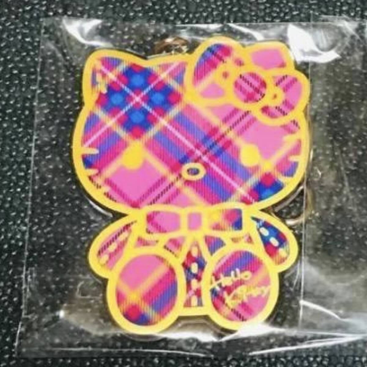 サンリオ ハローキティ 50周年 シークレット アクリルキーホルダー マスコット ドレスタータン ガチャ カプセル 平成レトロ チェック拍卖