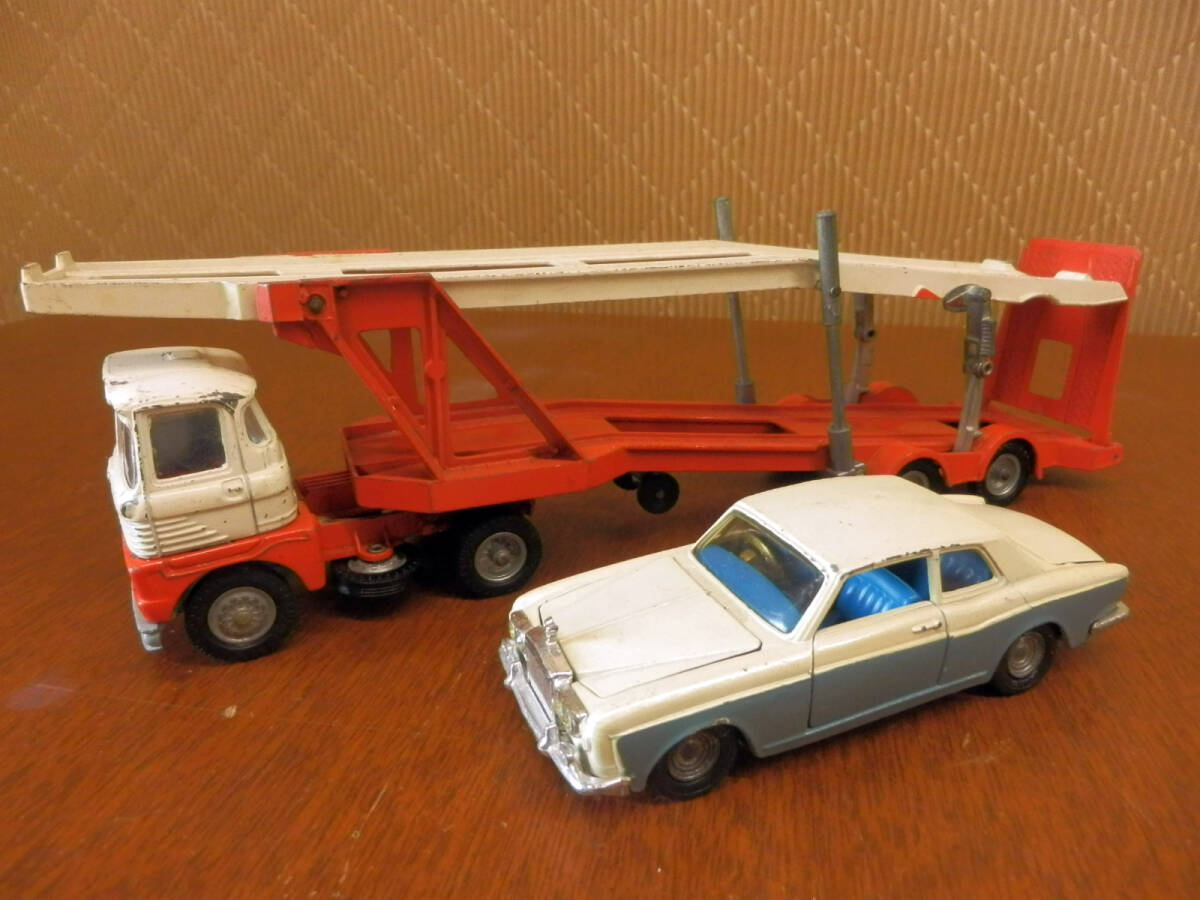 ミニカー 65 / Corgi Toys Carrimore Mark IV Transporter, Rolls Royce Silver Shadow Made in GT. Britain まとめて2点set レア 箱無拍卖