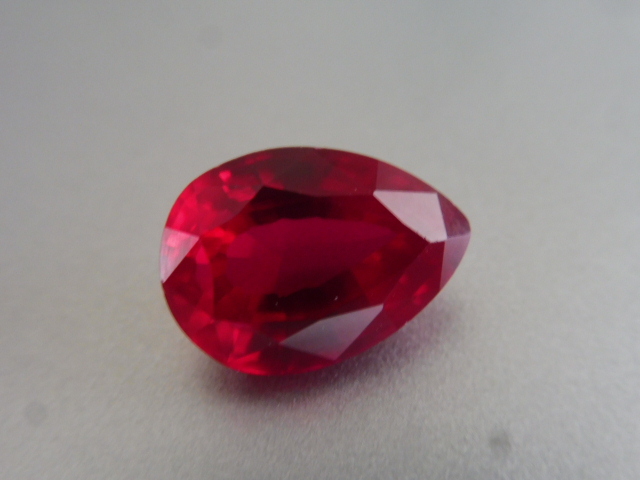 真っ赤!鑑別付 レッドスピネル ペアシェイプ 約11.20ct ルース 裸石 ルビースピネル拍卖