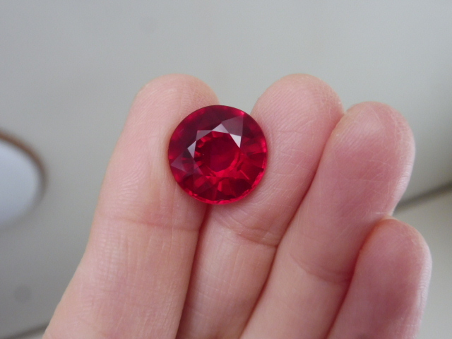 【純粋な赤】pigeon's blood ルビー 約10.90ct ルース ラウンドカット 裸石 リングやペンダントに!拍卖