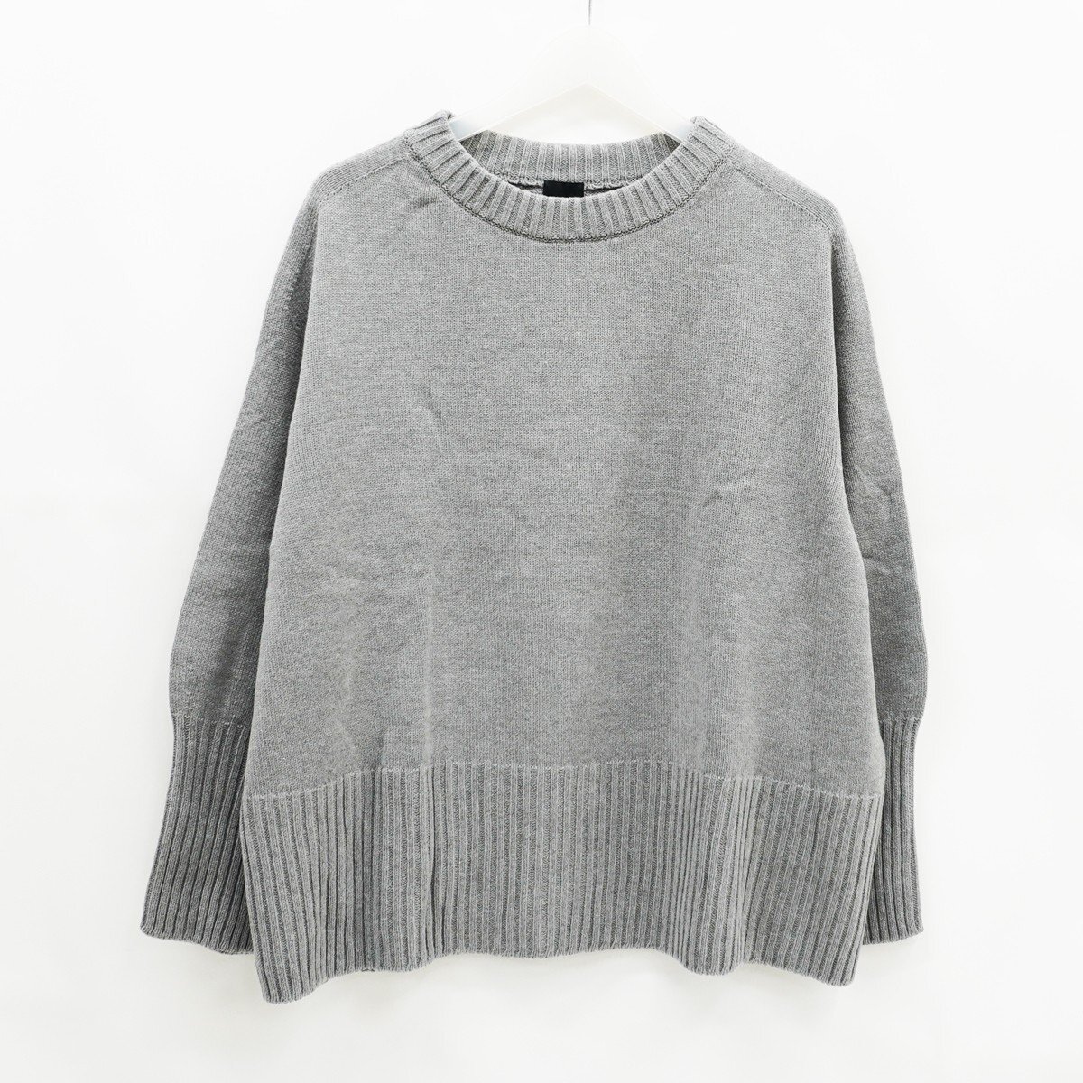 ◇【Spick&Span スピック&スパン】2023 バルキーヤーン プルオーバー ニット グレー拍卖