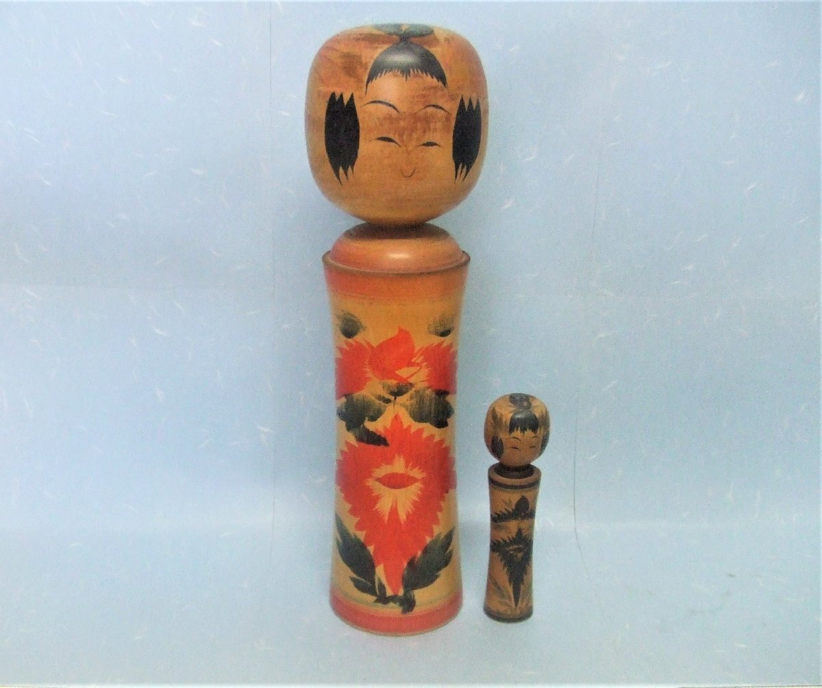 鳴子系!こけし★岡崎仁治★菱菊の胴模様!大小 2点!拍卖