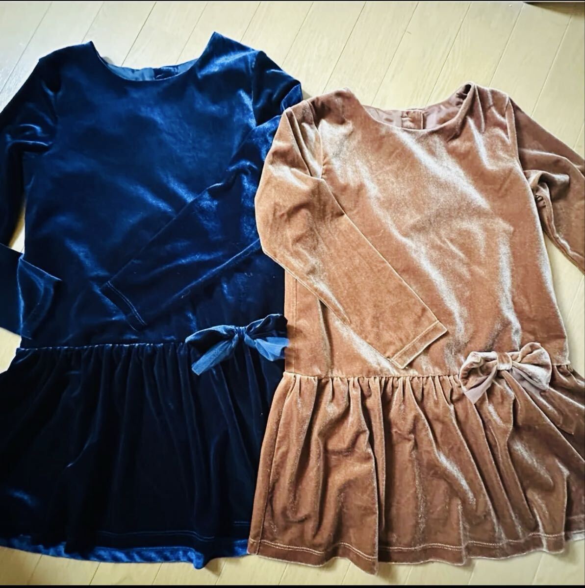 ベロア素材風ワンピース 2枚セット 130 140 長袖 キッズ 女の子 まとめ売り 発表会 表彰式拍卖
