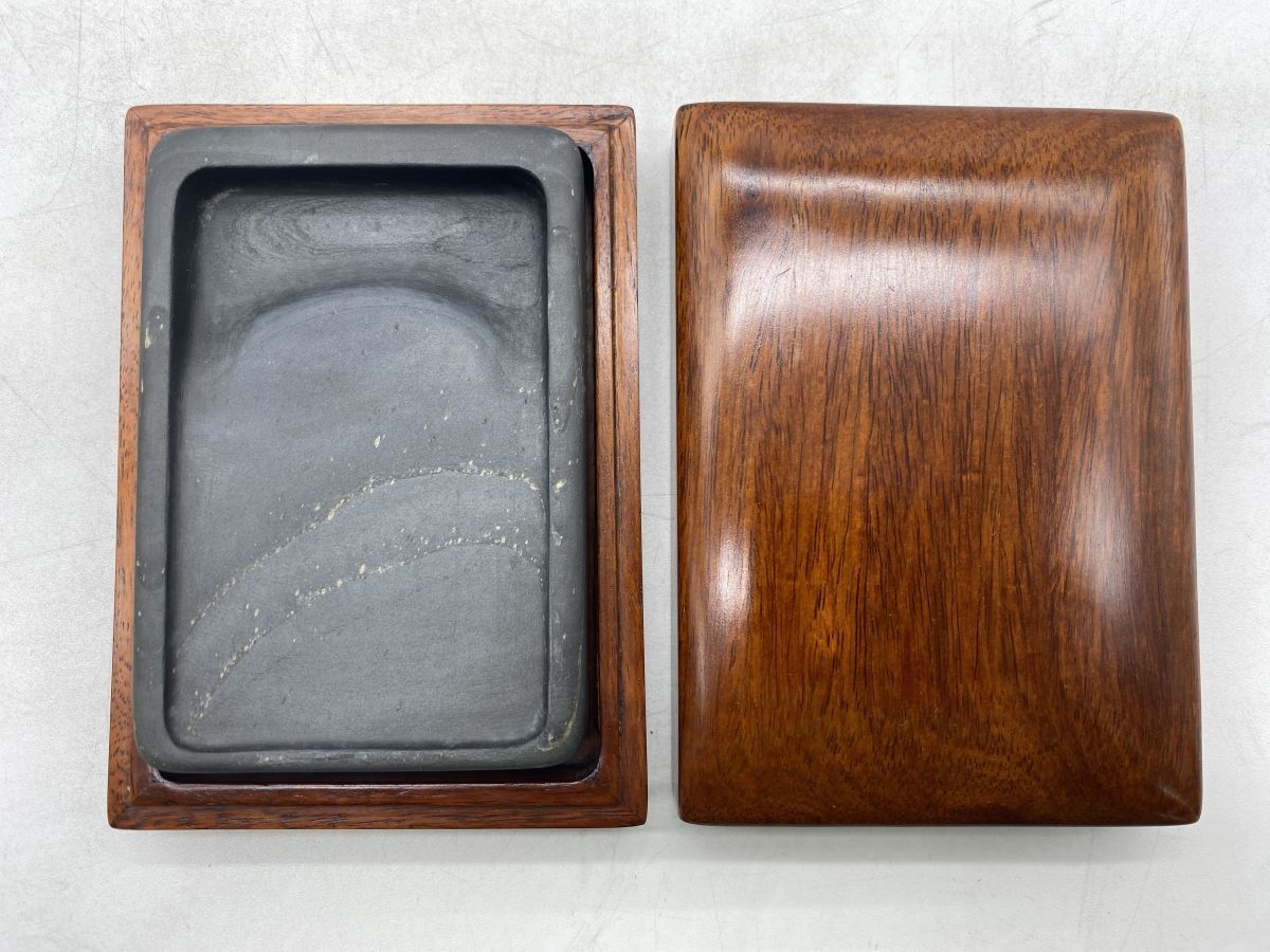 歙州硯 羅紋 金星/端渓硯/文房四宝/中国古玩/中国美術/書道具/古美術/骨董品 12.2x 8.7x 4.3cm 硯(13746)拍卖