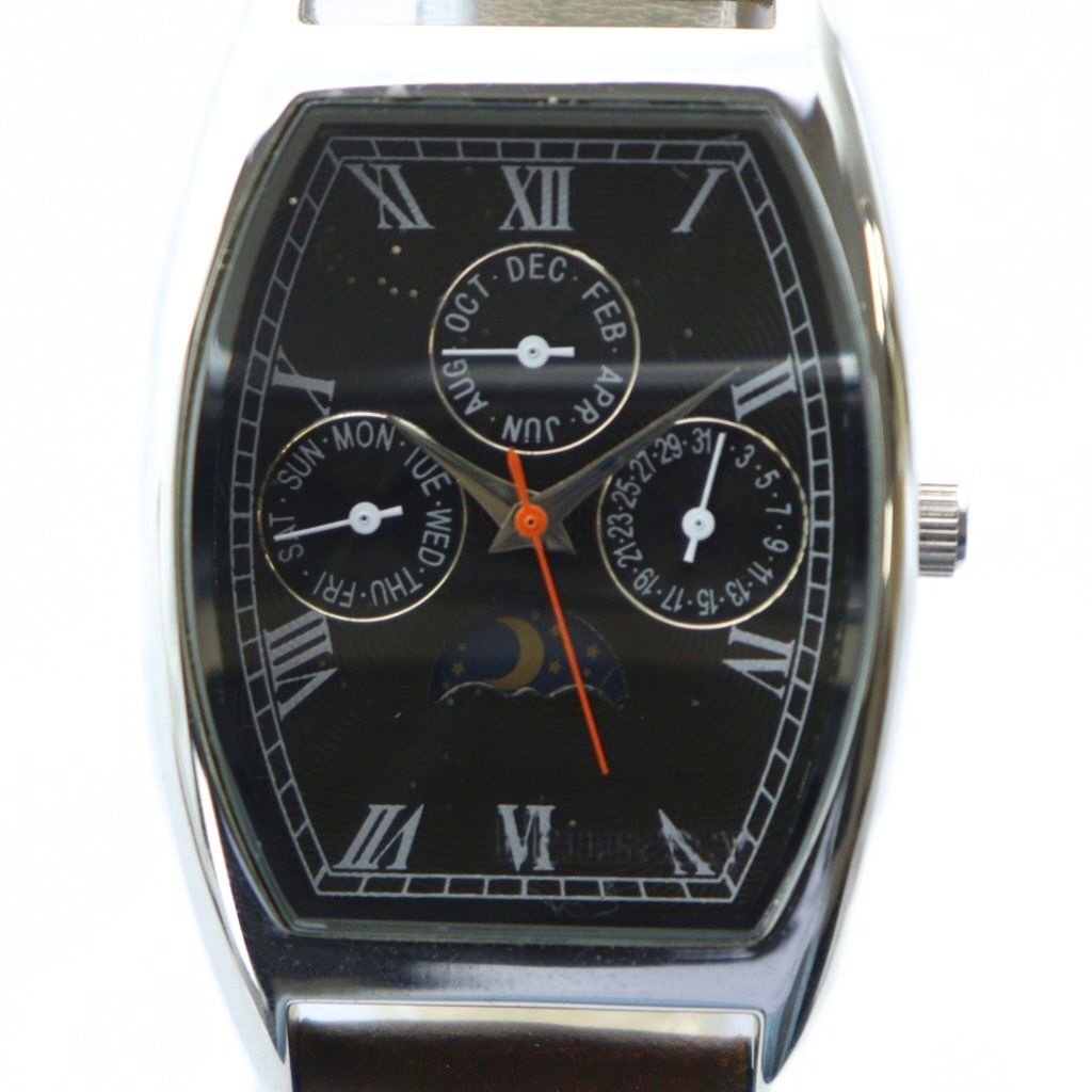 ヘネシー Hennessy COGNAC 腕時計 ウォッチ クォーツ 黒文字盤 ロゴ レザーベルト クロノグラフ ムーンフェイズ シルバー色拍卖