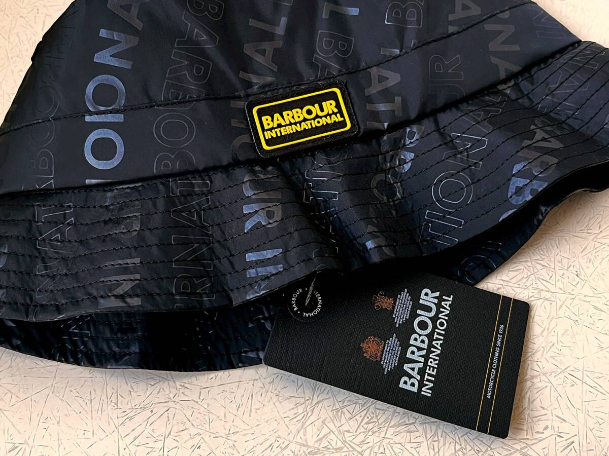 送料¥385 新品 正規品【Barbour】バブアー 男女兼用 バケットハット ナイロンモノグラムロゴ 帽子 クラッシュハット ブラック拍卖