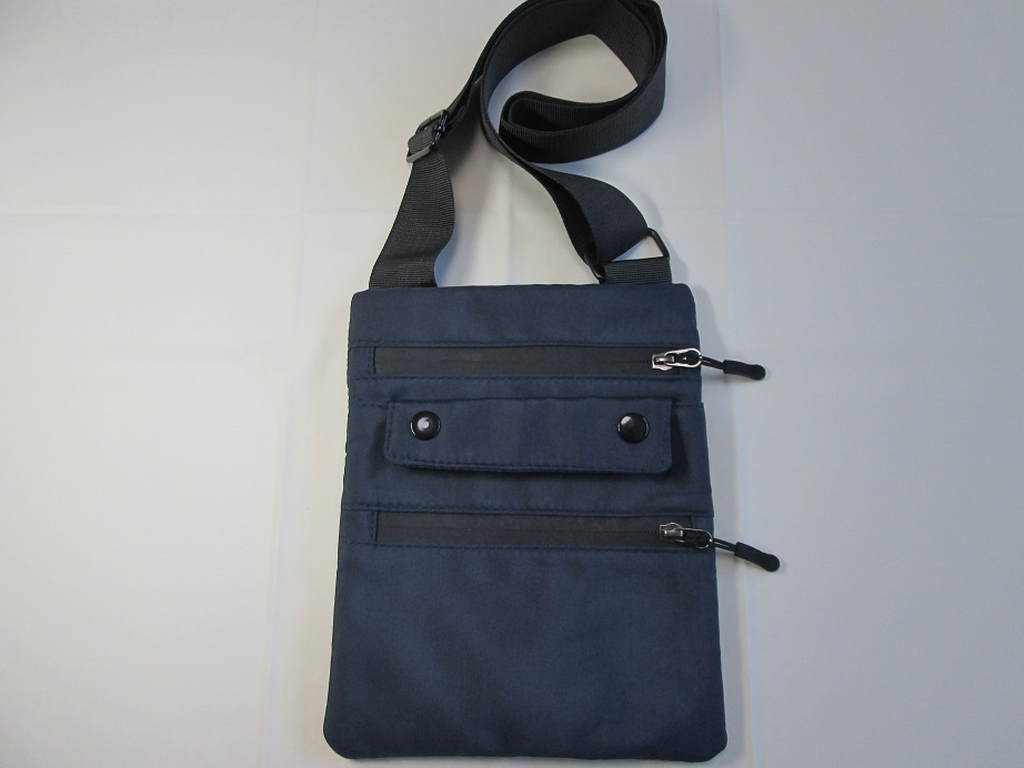 スマホショルダー バッグ ポーチ 斜め掛け コンパクト ポケット 収納 ネイビー 紺 軽量 撥水 メンズ拍卖