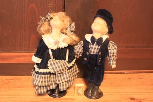 【蔵出し】★美品 西洋人形『ポーセリンドール かわいいキスドール 女の子男の子』★検:(初だし/フランス人形/ビスクドール/当時物)60915E拍卖