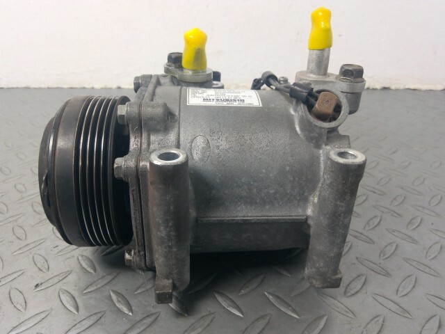 アイ HA1W エアコン コンプレッサー MN157931拍卖