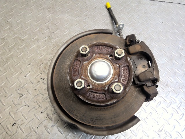 NV100クリッパー DR17V 左 フロント ナックル ハブ 40015-4A03K拍卖